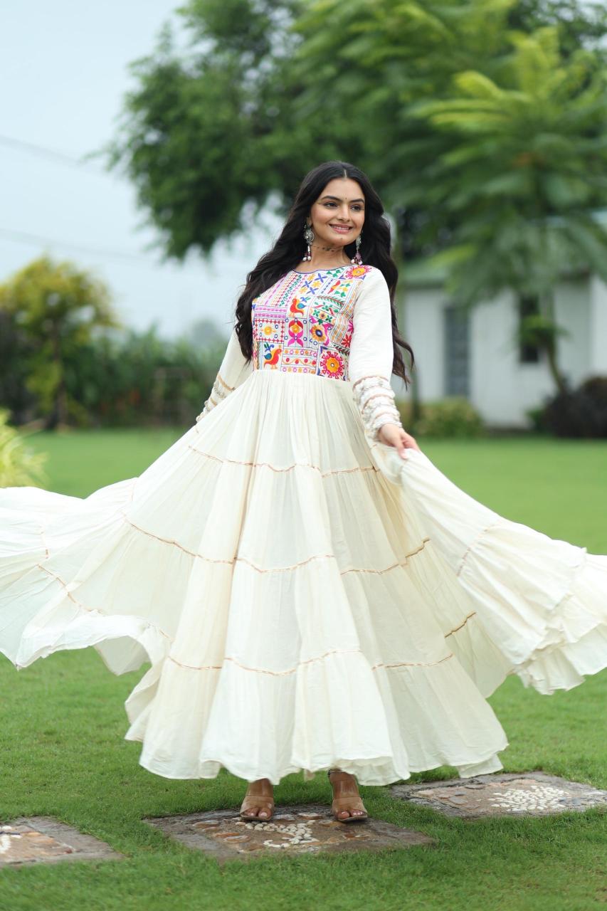 Felocity L 9253 catalog online white color kurti in india