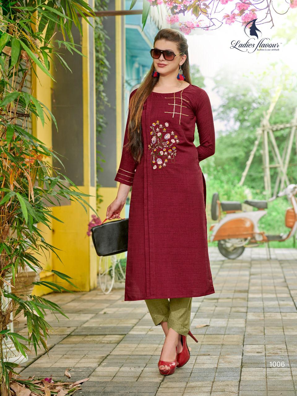 Ladies Flavour Present Dzire Designer Kurtis With Bottom Collection.