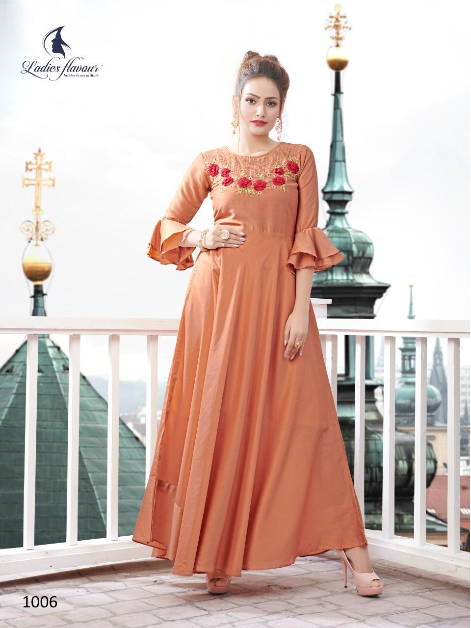 Ladies Flavour Diss Miss Party Wear Kurtis With Inner Kurtis Collection.