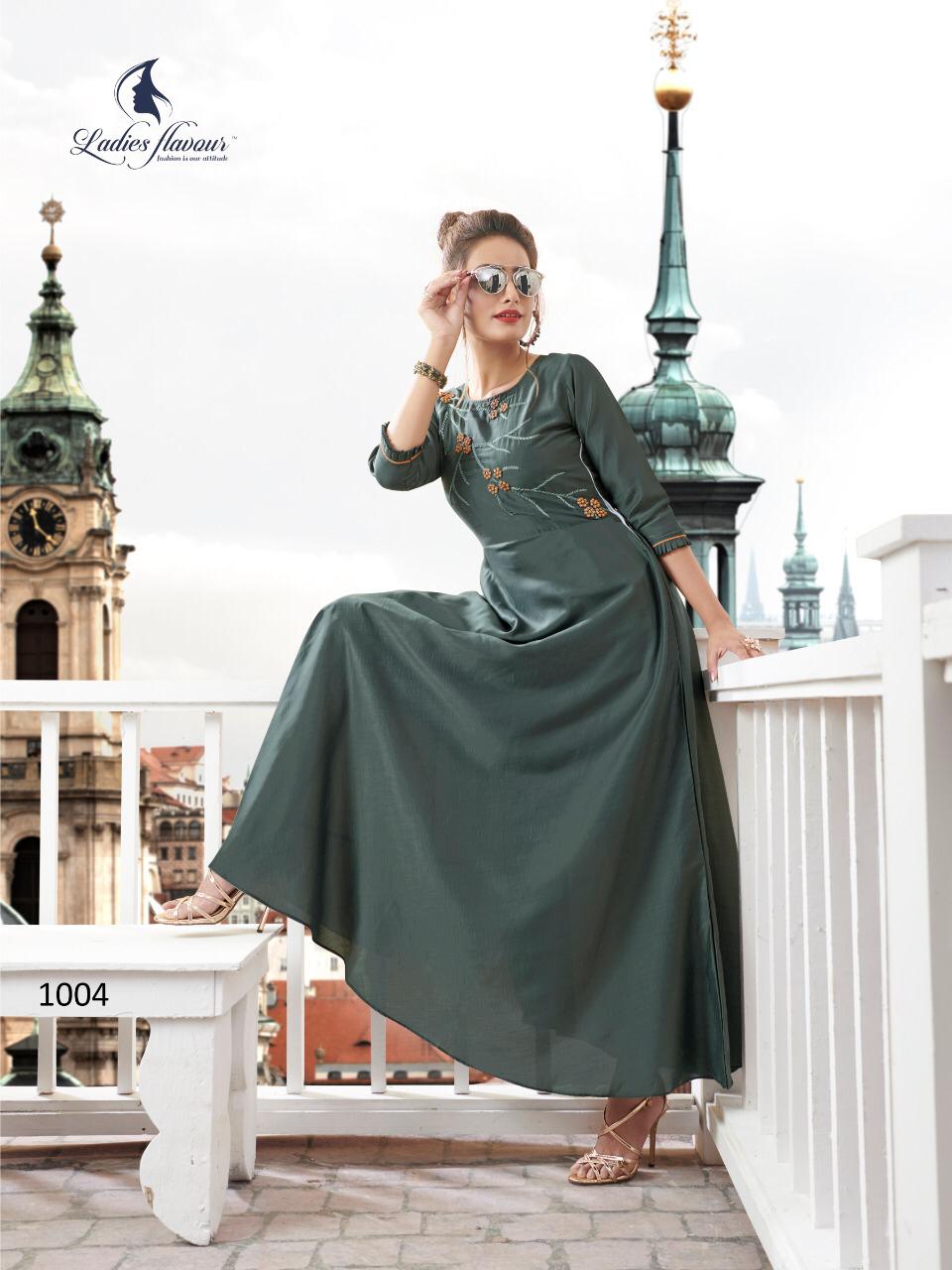 Ladies Flavour Diss Miss Party Wear Kurtis With Inner Kurtis Collection.