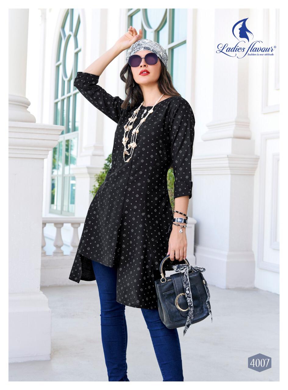 Ladies Flovour Presents 89ten Top Catalogue In Wholesale Rate