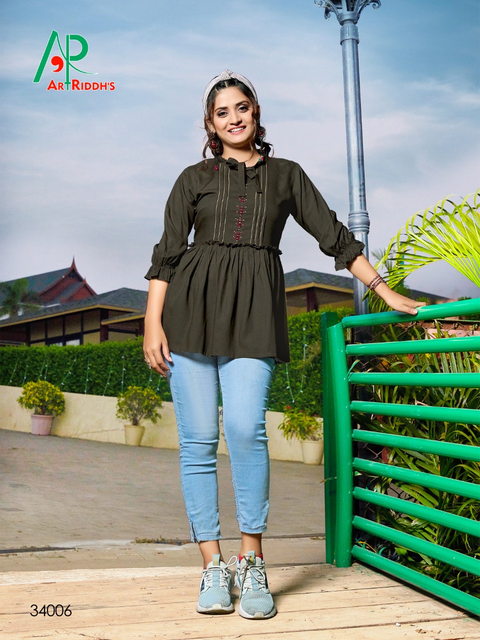 Art Riddhs Presents Shrusti Fancy Short Tops
