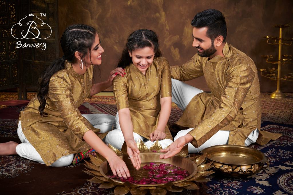 Banwery Family Combo Of Men's Kurta With Ladies Kurti And Daughter Kurti Shoping