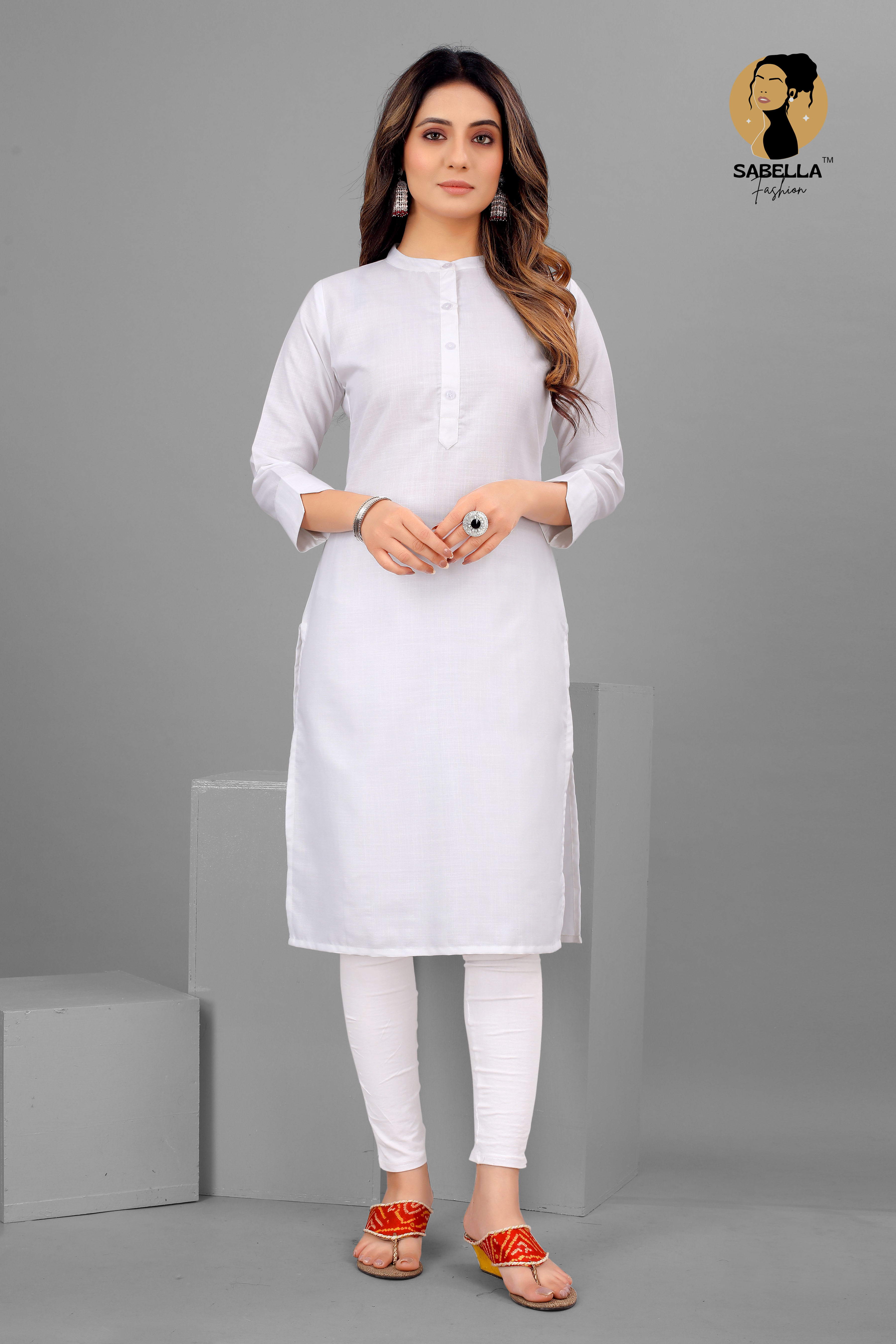 White Plain Casual Wear Kurti For Woman