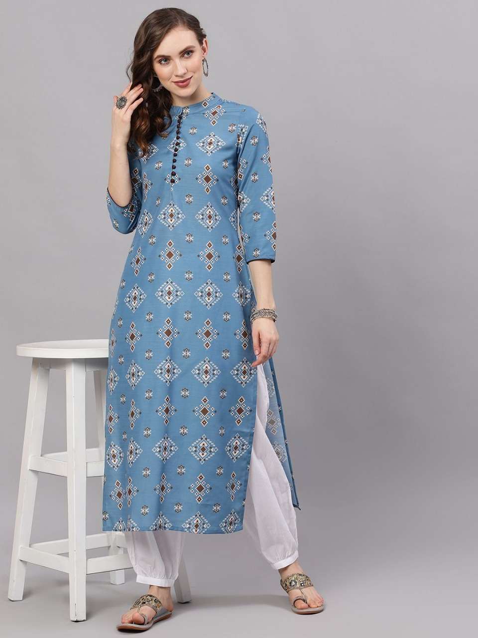 Sabella Fashion Cotton Queen 401 Catalog Ethnic Wear Straight Cut Long Kurtis 