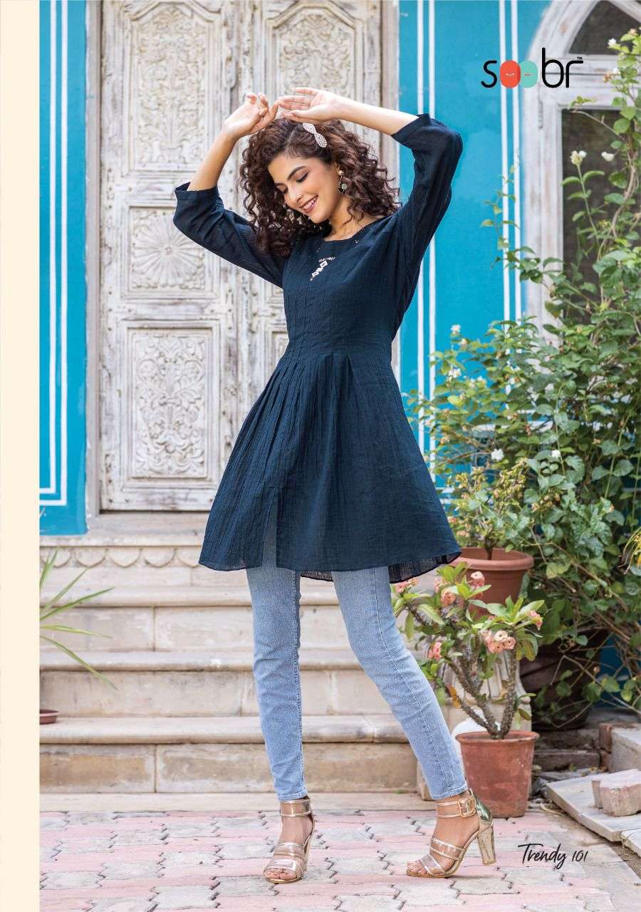 Buy Preimum Colegien  Top in wholesale Price by wholesale catalog