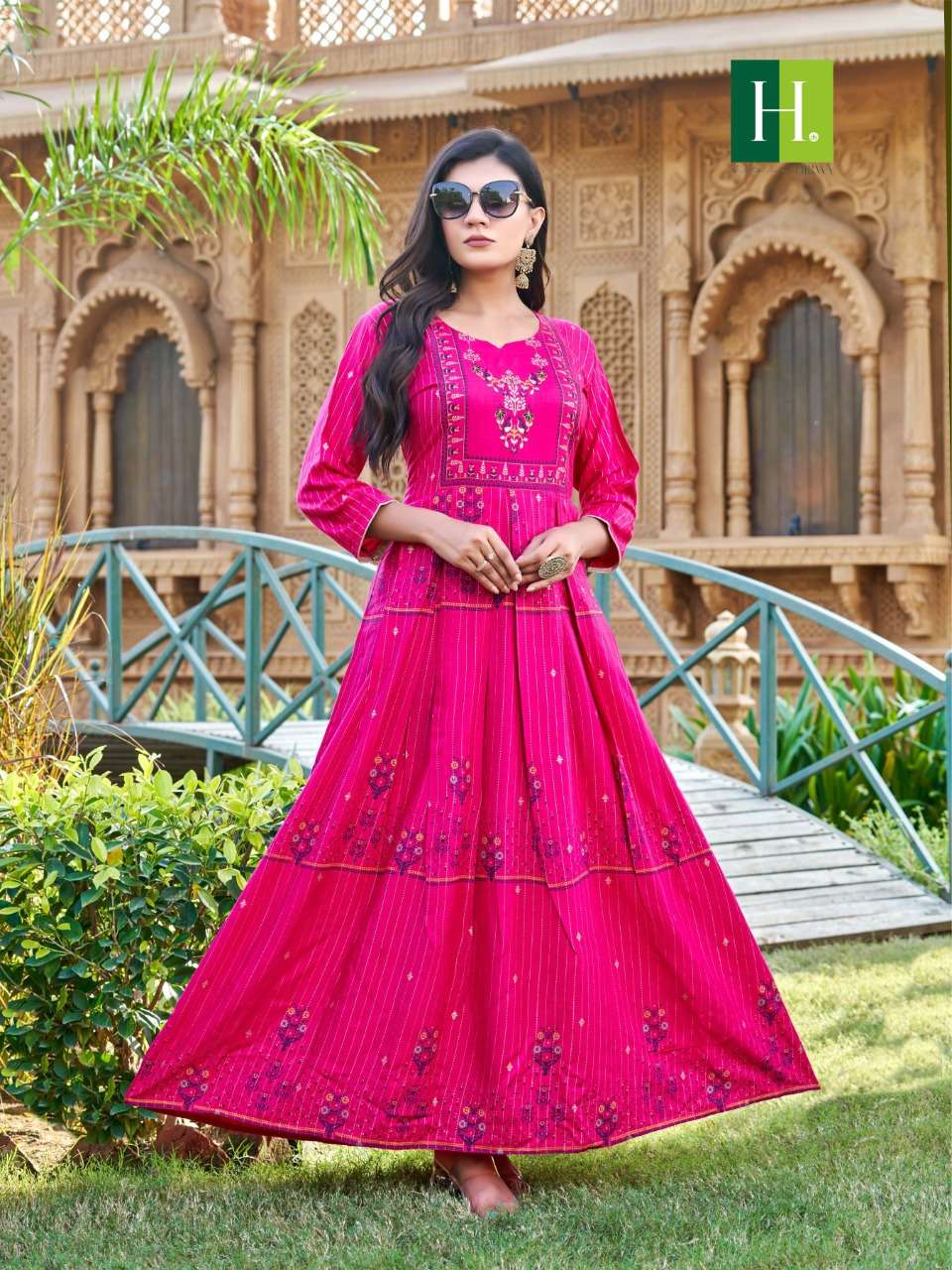  HIRWA Presents Its latest BACK NECK PATTERN STYLE Flare Kurti on  Wholesale