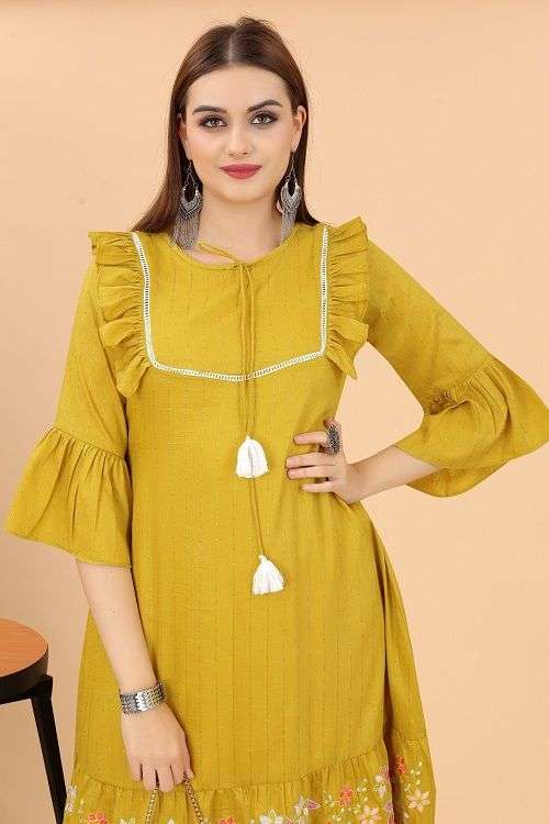 Growish Mysie 1005 Fancy Designer Short Kurti Collection On Wholesale