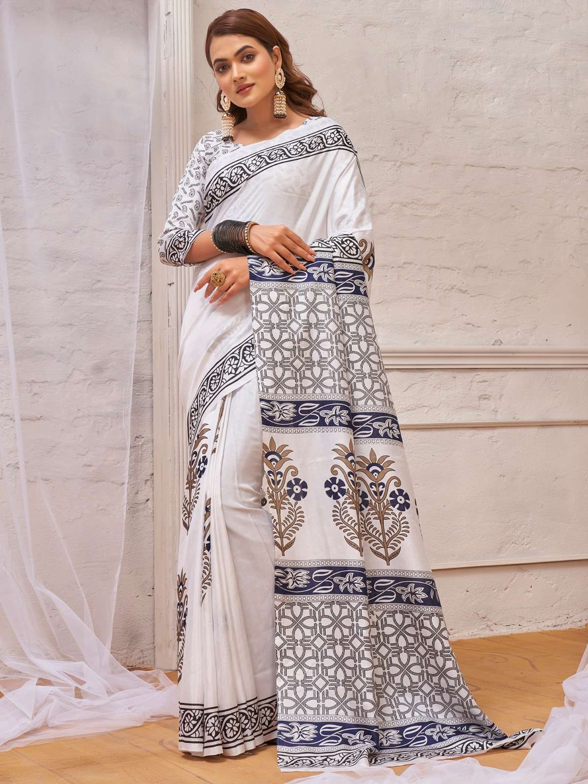 Apple Wholesale Hit Of Koko Designer Printed Dola Silk Saree Collection 