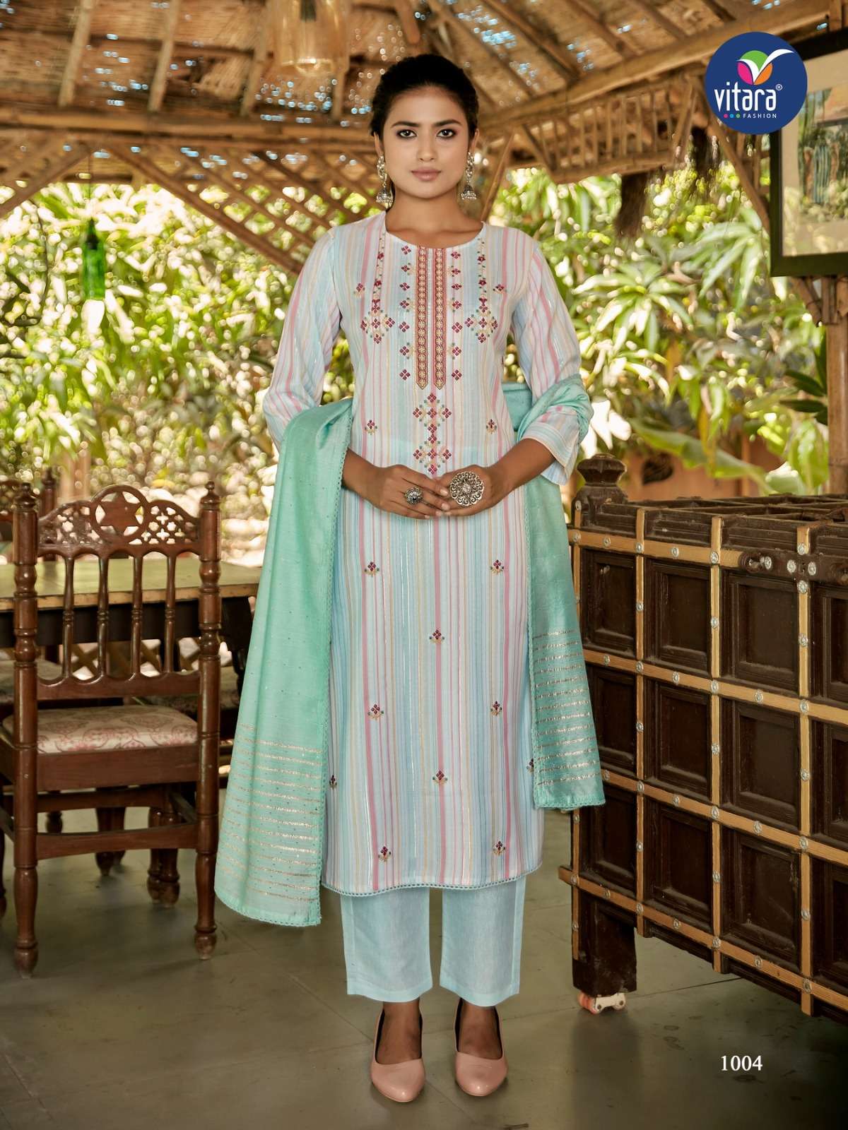 Vitara fashion RICHLOOK Kurti Wholesale catalog
