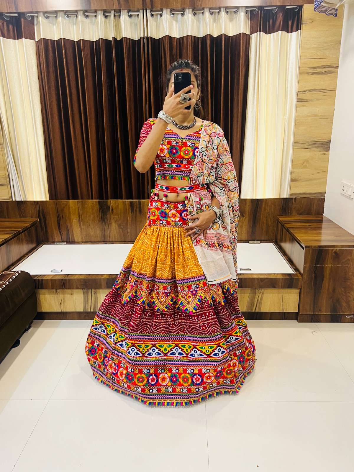 RAJWADI VOL -8  AAWIYA NAVRATRI SPECIAL TRADITIONAL LEHENGA CHOLI WHOLESALE CATALOG 
