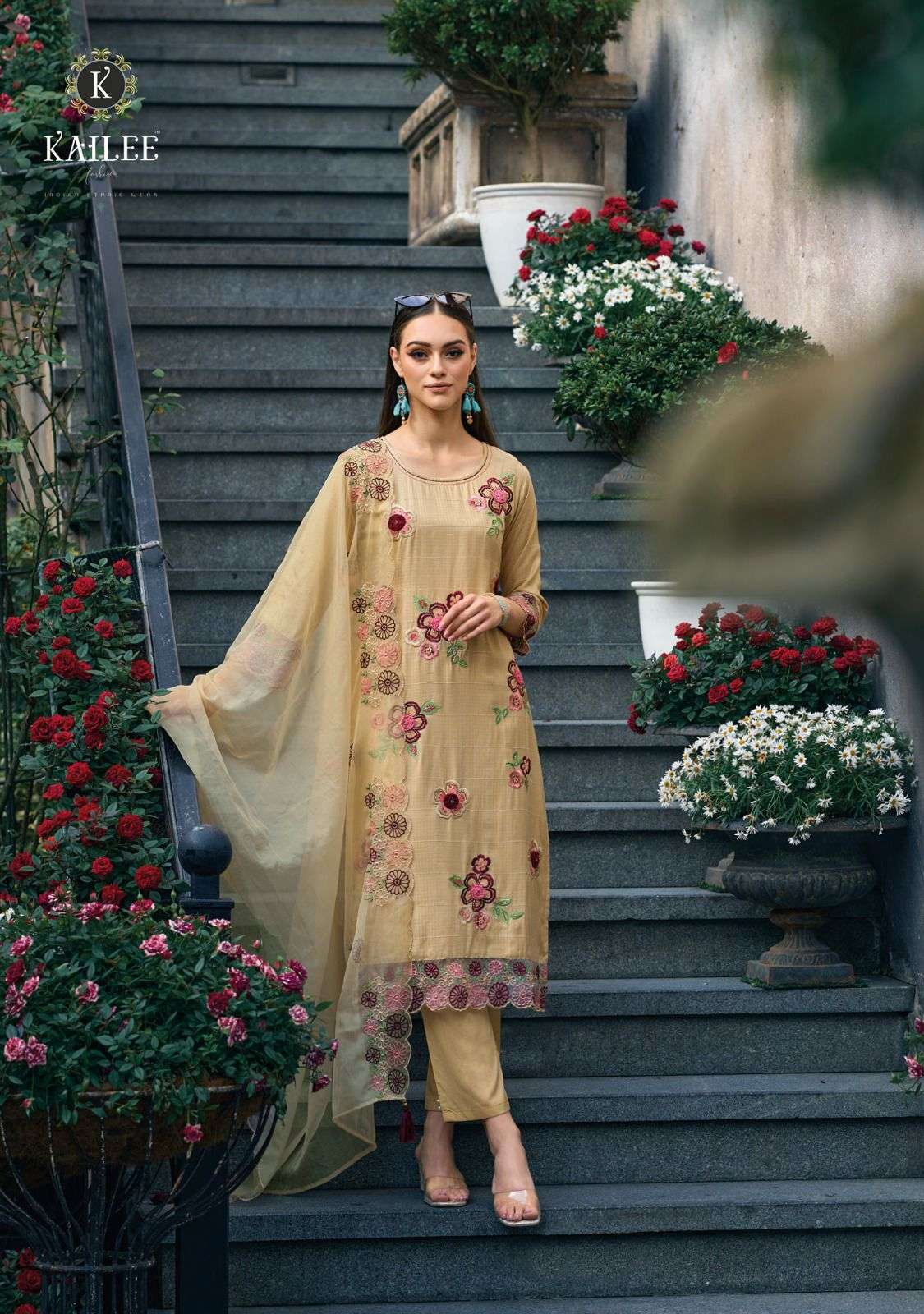KAILEE FASHION FLUER VOL -4 Kurti Wholesale catalog
