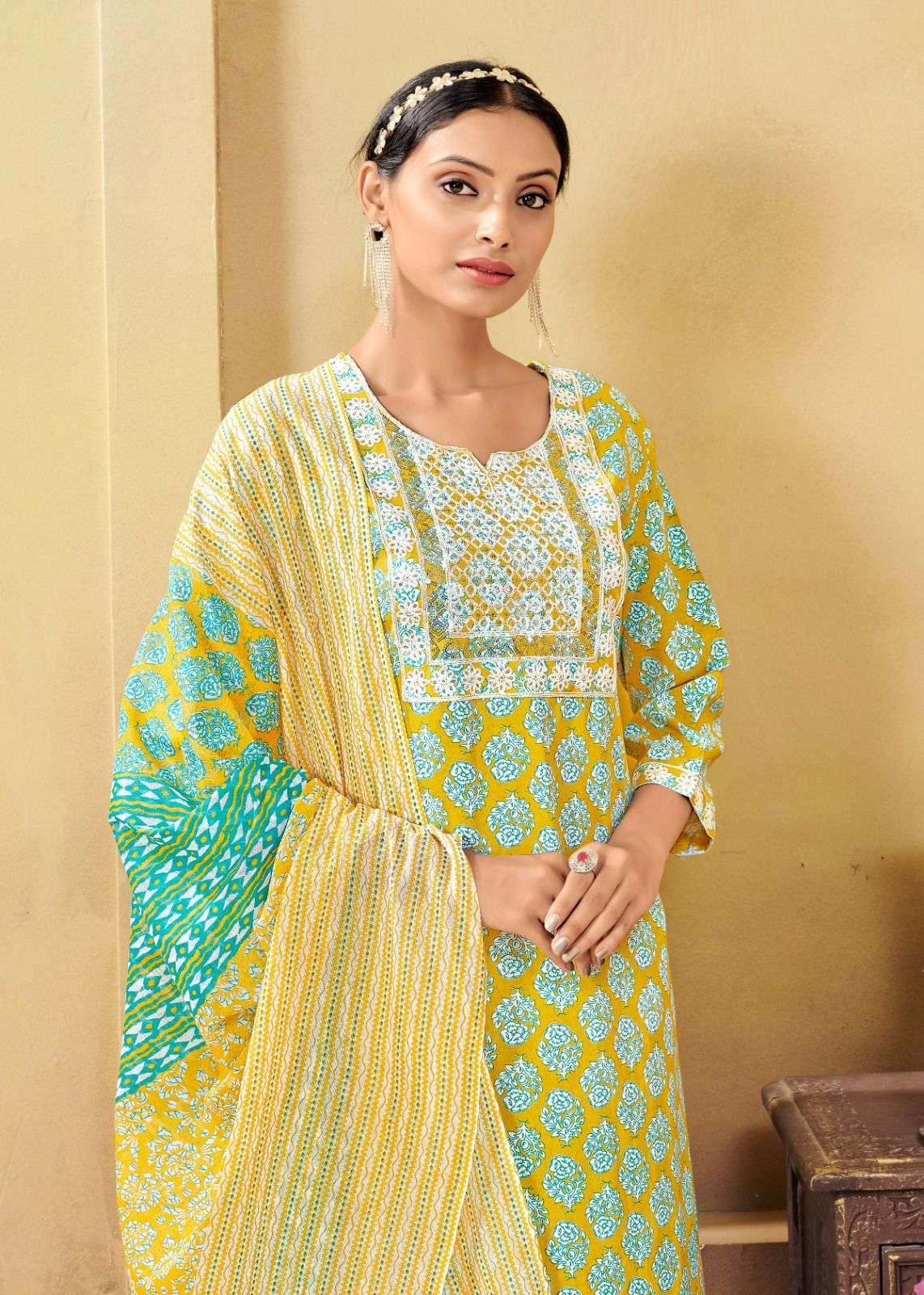 Gayatri TOP BOTTOM DUPATTA Kurti Wholesale catalog