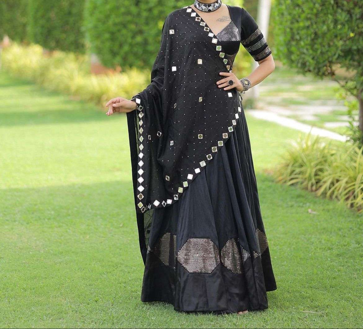 RAJWADI VOL - 09 7065 NAVRATRI LEHENGA CHOLI Wholesale catalog
