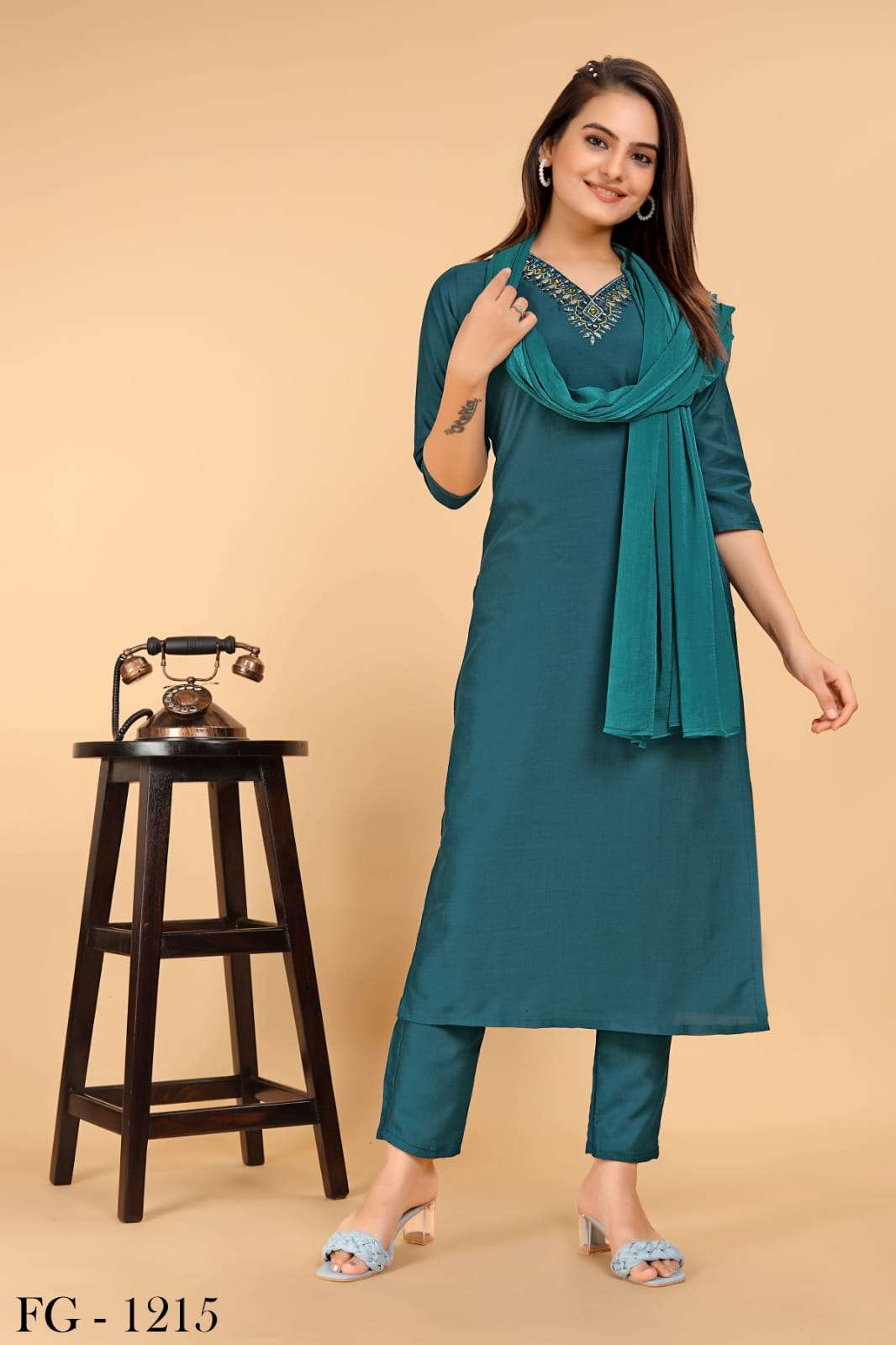 Sabella Plain Kurtis pant with Dupatta wholesale price 