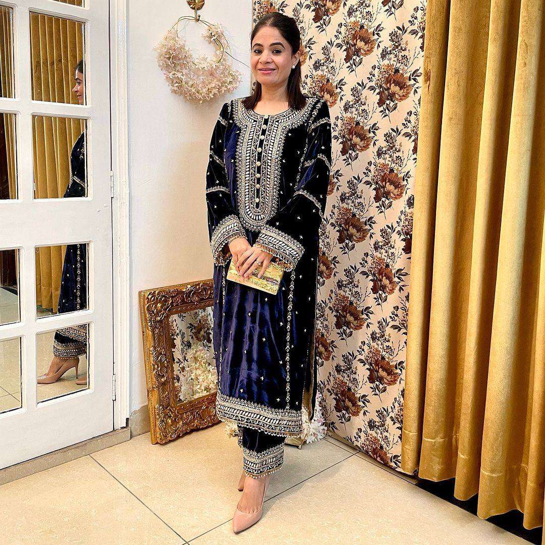 1170 Velvet With Embroidery Work Salwar Kameez Wholesale catalog