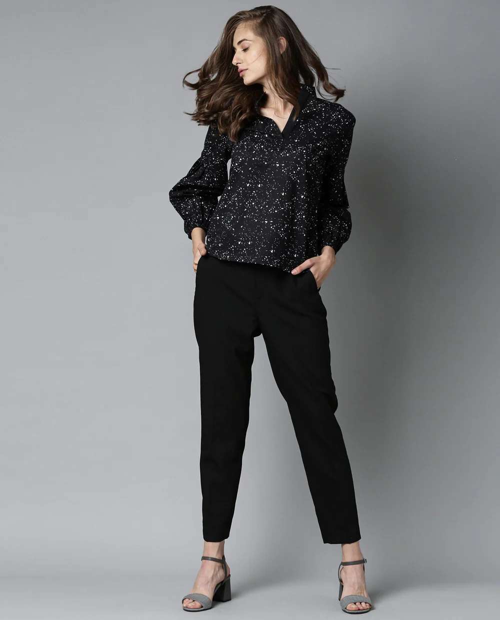 CROP TOP WITH KNOT AINARA - BLACK Western Wear Wholesale catalog