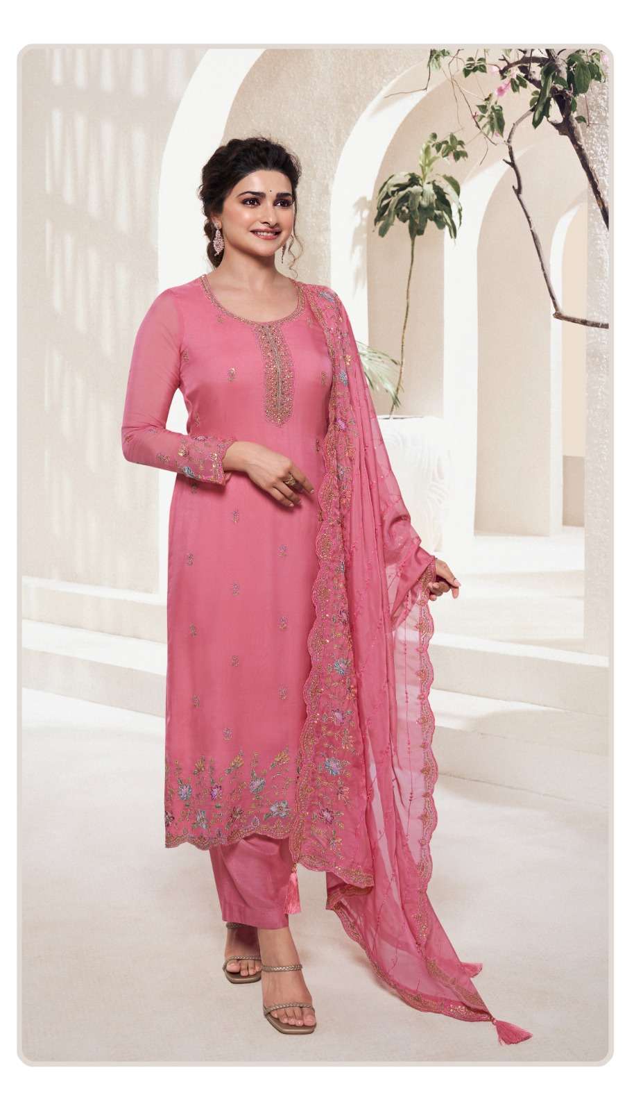 Vinay Kuleesh Kanishka Organza Embroidery Salwar Suits Wholesale catalog