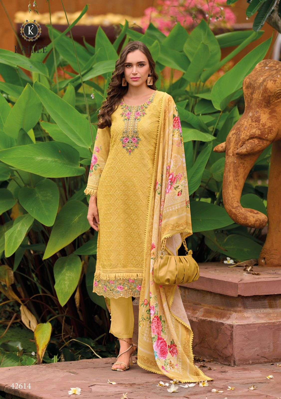 KAILEE FASHION SAFARANAMA VOL-4 Kurti Wholesale catalog
