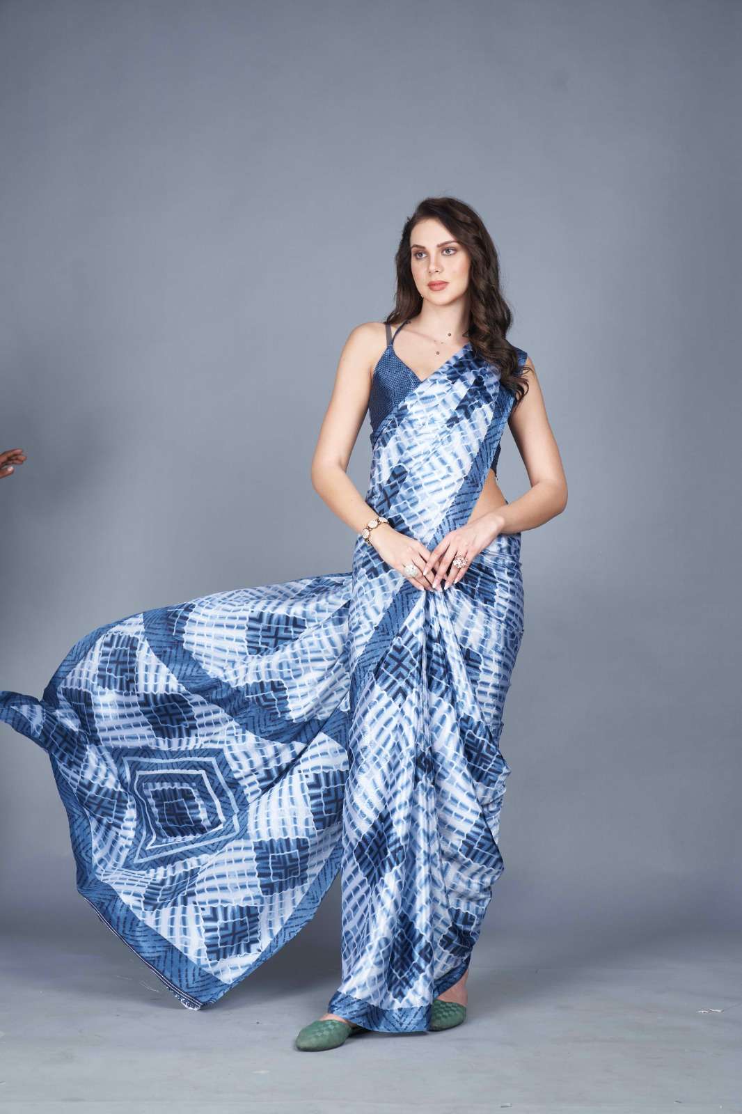 Square 9006 Saree Wholesale catalog