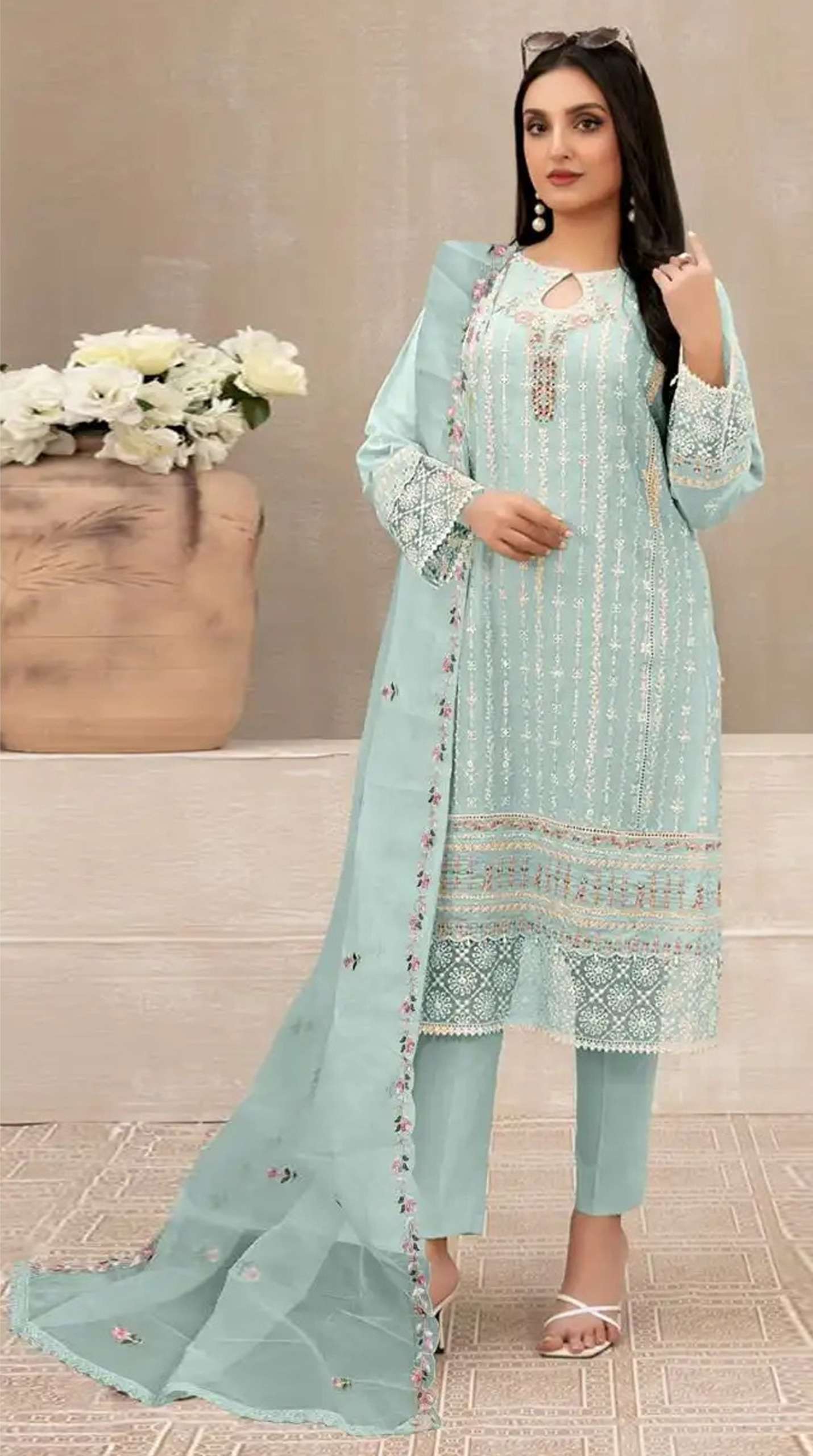 Mahnur Vol 45 Georgette Pakistani Kameez Wholesale catalog