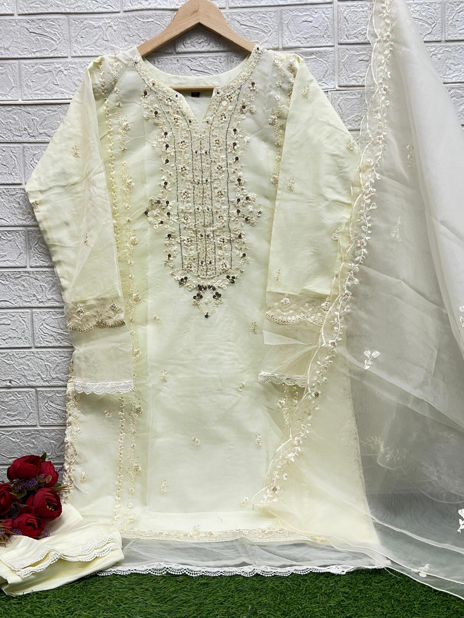 Bilqis B 69 A To D Organza Pakistani Suits Wholesale catalog