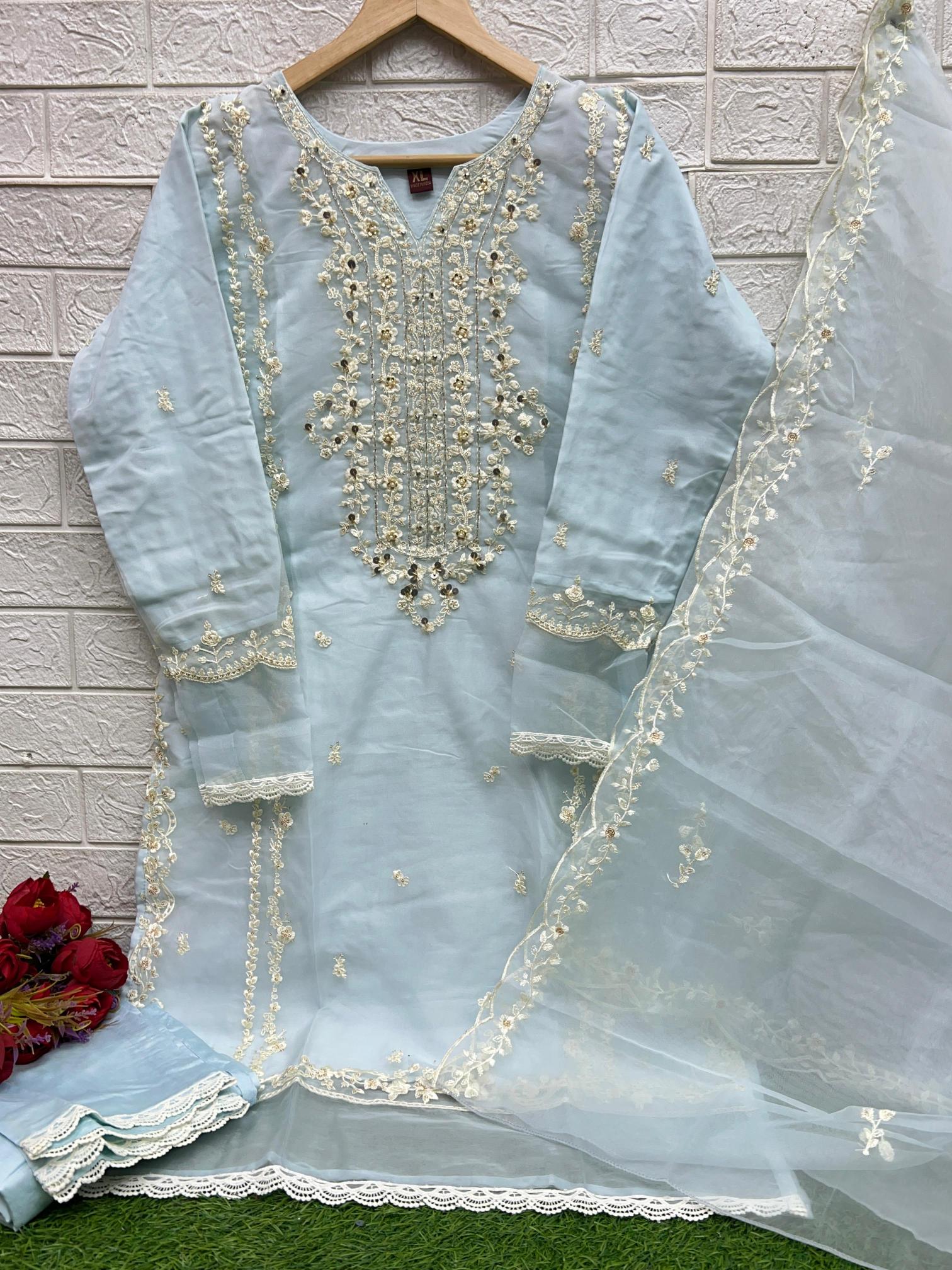 Bilqis B 69 A To D Organza Pakistani Suits Wholesale catalog
