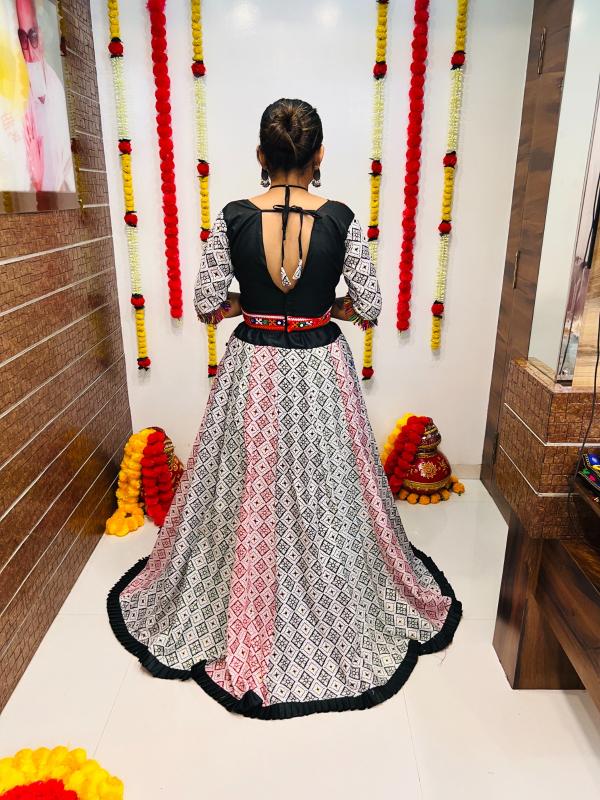 NAVRATRI AWY-7036 CHANIYA CHOLI COLLECTION Lehenga Choli Wholesale catalog