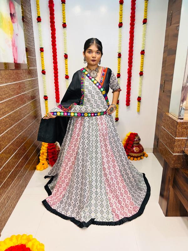 NAVRATRI AWY-7036 CHANIYA CHOLI COLLECTION Lehenga Choli Wholesale catalog