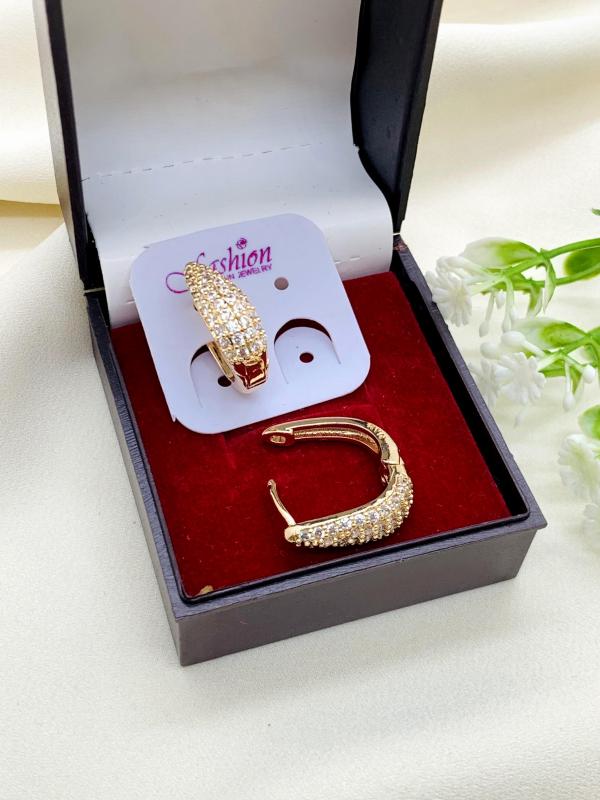 American Diamond BALI EARING