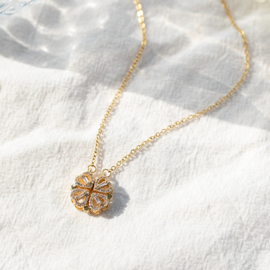 Magnet Heart Gold Necklace