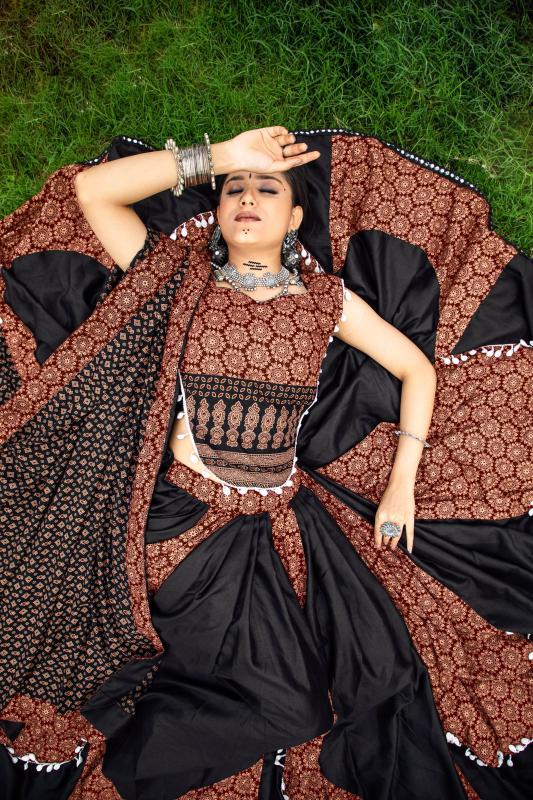 Rajwadi Vol - 10 D- 7072 NAVRATRI Lehenga Choli Wholesale catalog