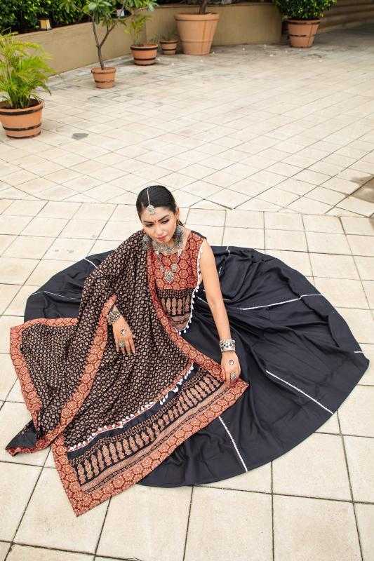 Rajwadi Vol - 10 D - 7075 NAVRATRI Lehenga Choli Wholesale catalog