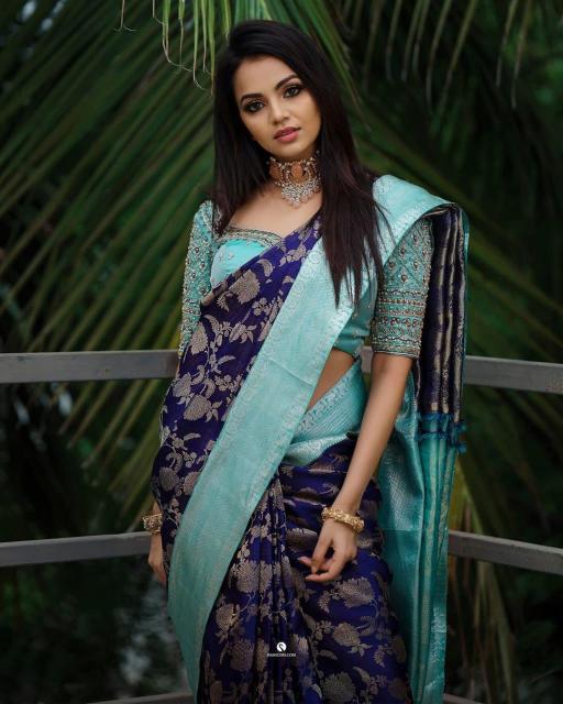Soft Silk 1071 Lichi Jacquard Work Fancy Saree Wholesale catalog
