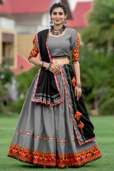 Navratri Special AWY-7067-B Traditional Lehenga Choli Wholesale catalog