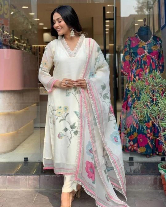 Sabella VJ Vol 2 onlkne cheap rate combo kurti india