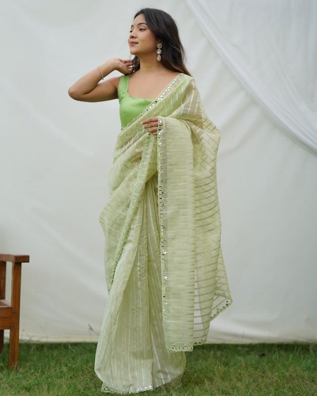 Sabella Vijaysitara 01 Sequence Weaving insight saree in india