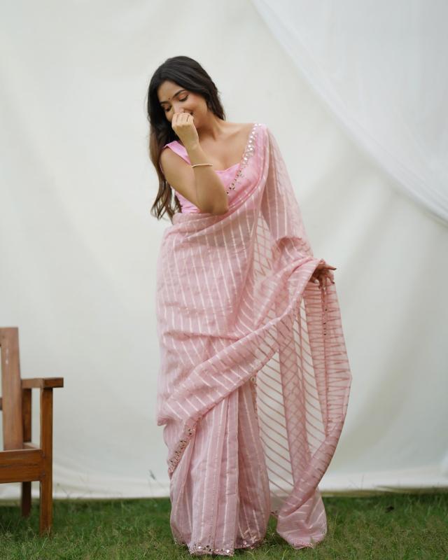 Sabella Vijaysitara 01 Sequence Weaving insight saree in india
