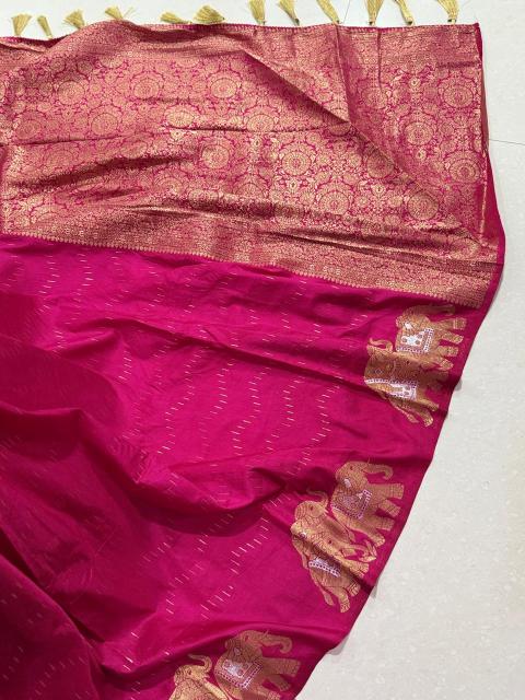 Dazira Banarasi craftsmanship Catalog top 10 saree websites in india