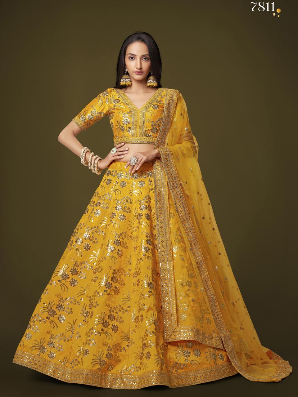 Sabella 7811 catalog surat wholesale online lehenga