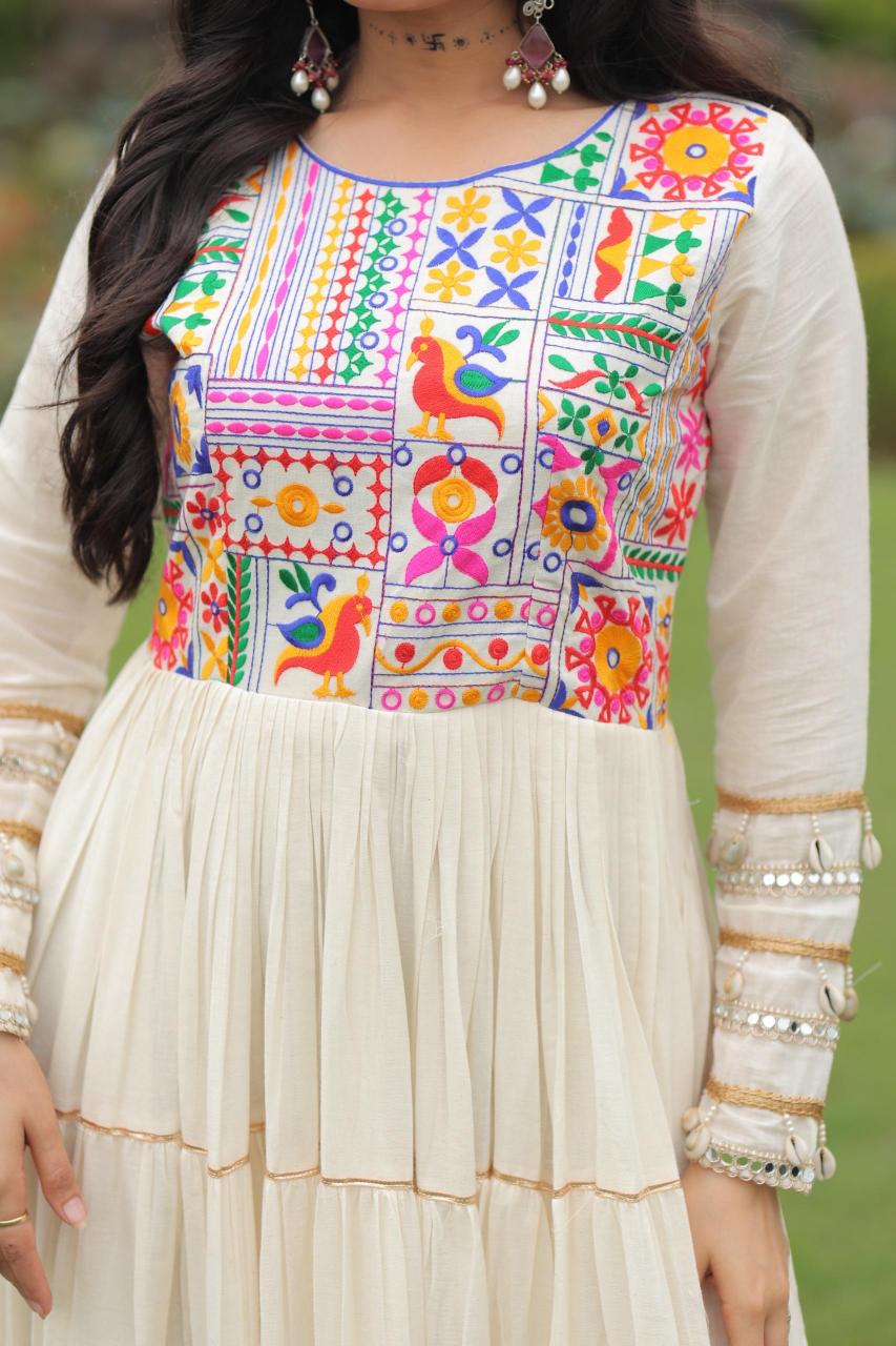 Felocity L 9253 catalog online white color kurti in india