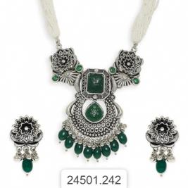 Juri craft Lunches D 242 artificial jewellery wholesalers in laad bazaar