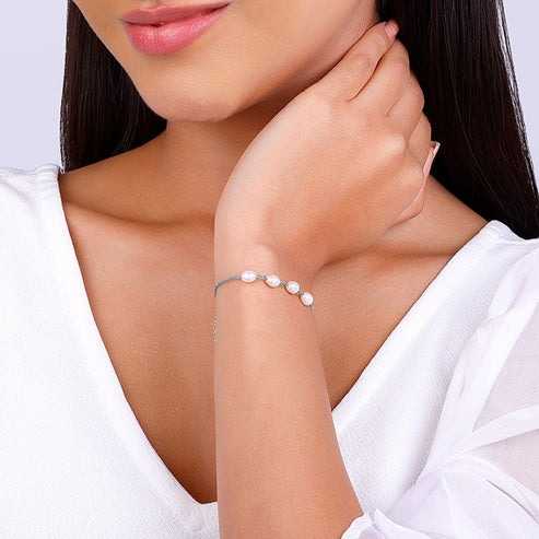 Nitya Silver Pearl Glance Bracelet