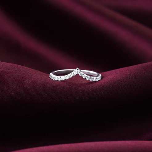 Nitya Silver Solid Shine Vanki Ring