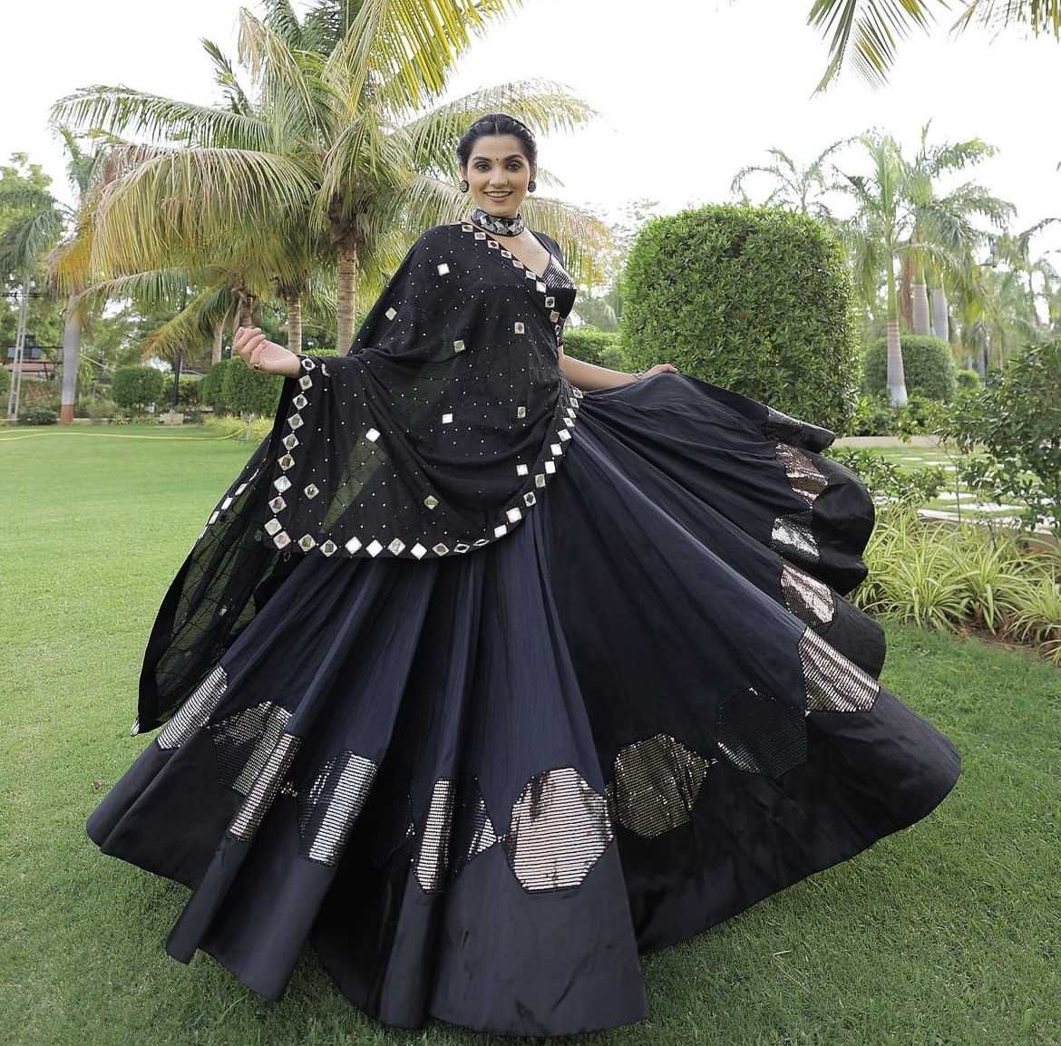 RAJWADI VOL - 09 7065 NAVRATRI LEHENGA CHOLI Wholesale catalog